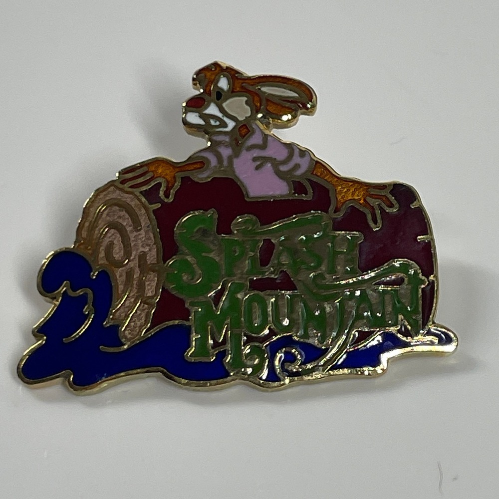 Disney Splash Mountain Brer Rabbit Pin Unisex OS Vintage Gold Tone Enamel